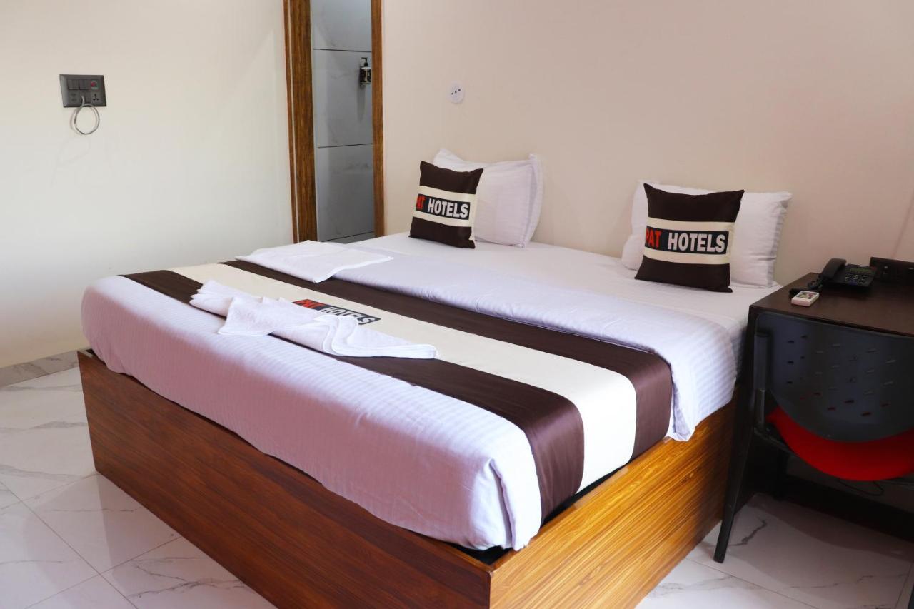 Pat Hotels Indore Exterior foto