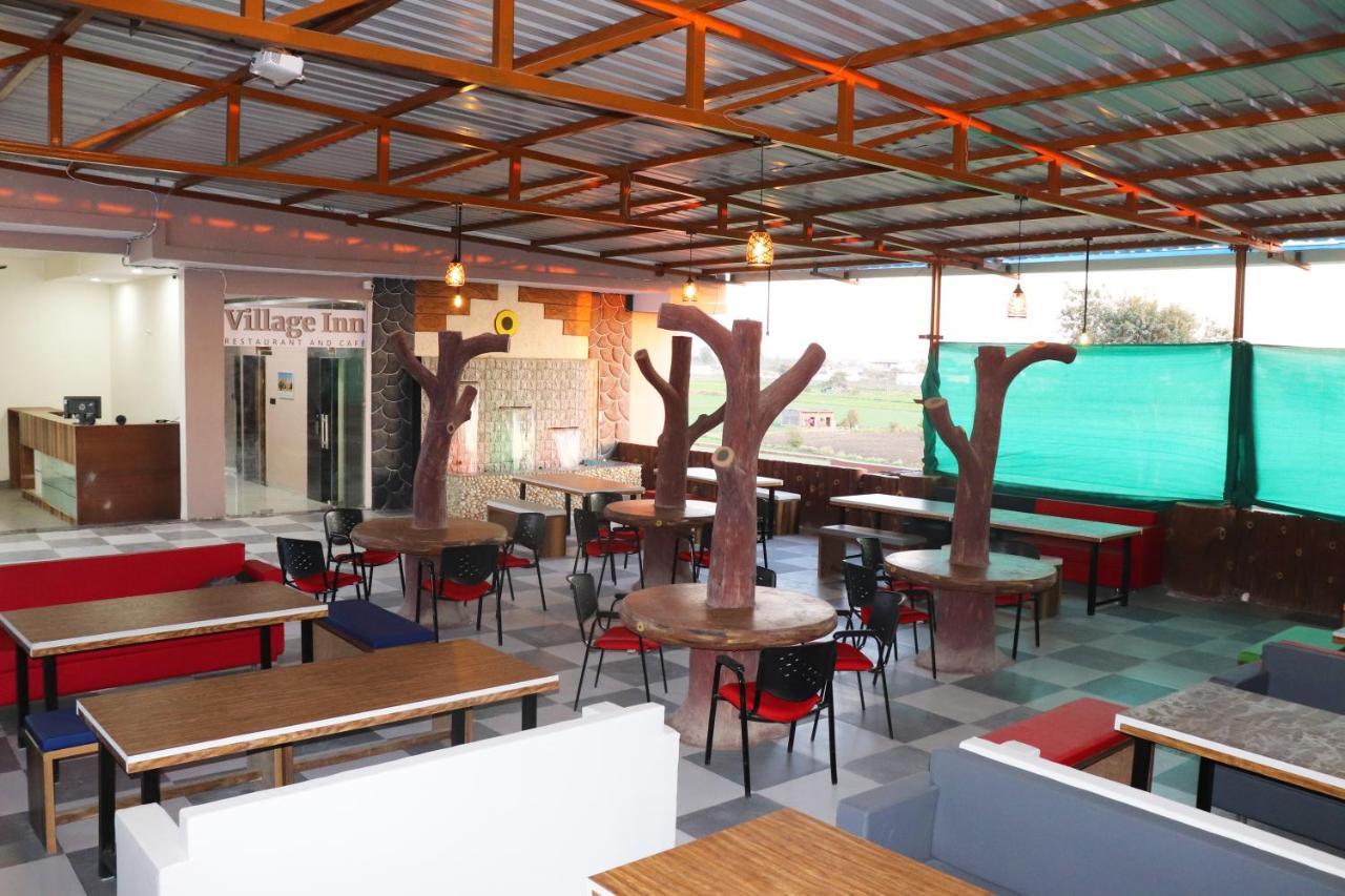 Pat Hotels Indore Exterior foto